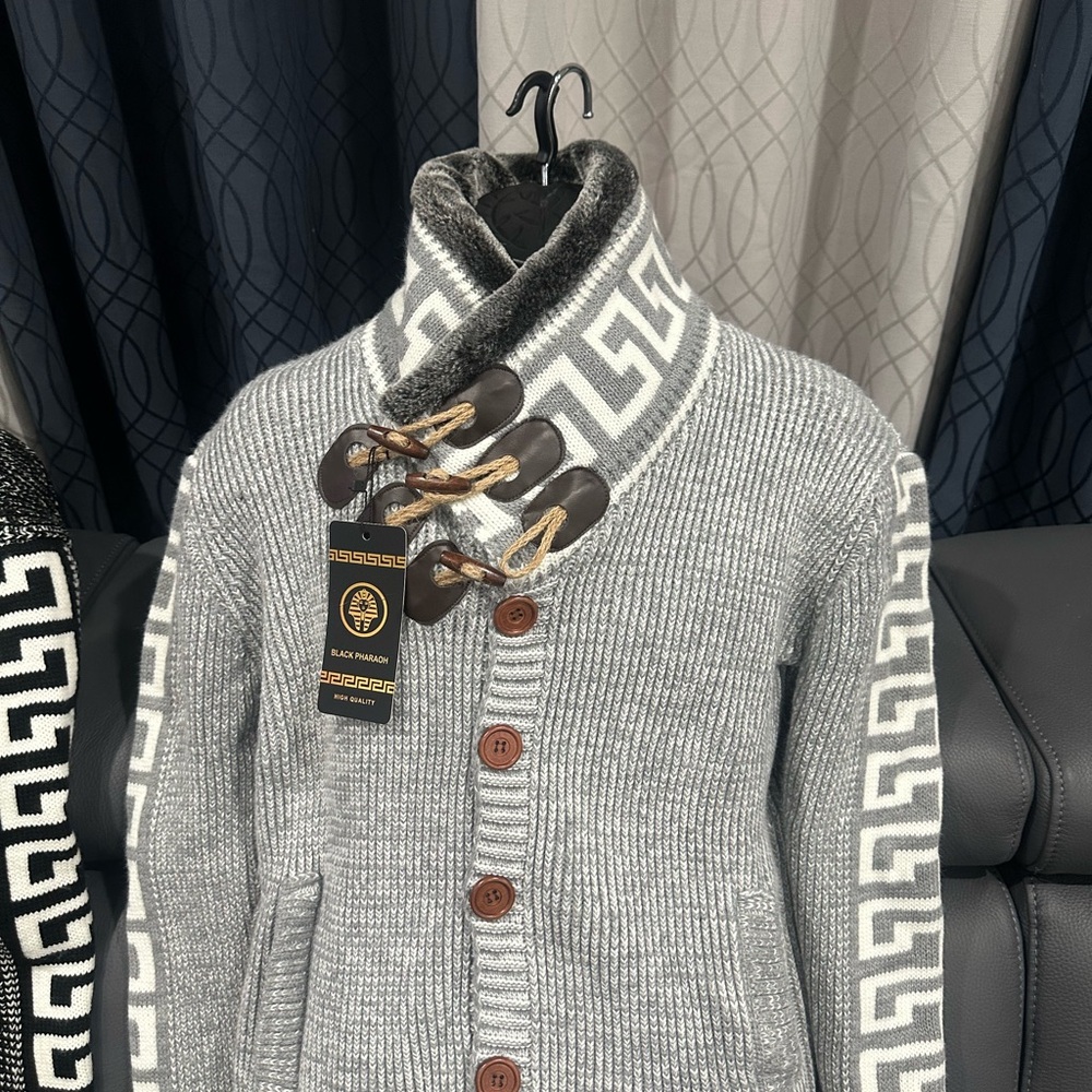Gray Patterned Men's Sweater